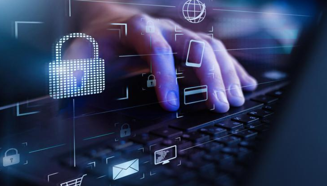 Cyberattacchi agli aeroporti Usa: gli hacker sono russi