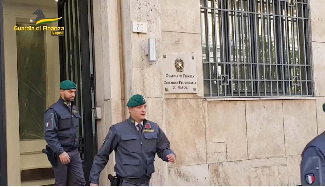 Napoli, sequestrati 750mila articoli contraffatti