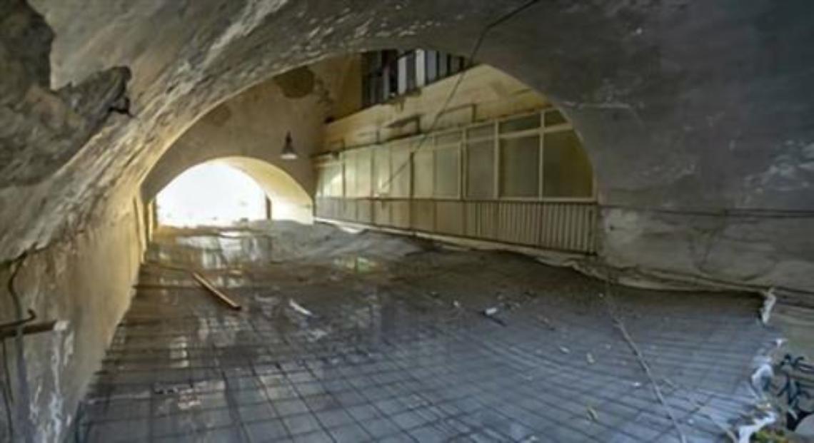 Arco di Port'Alba a rischio, via alla raccolta firme per il recupero