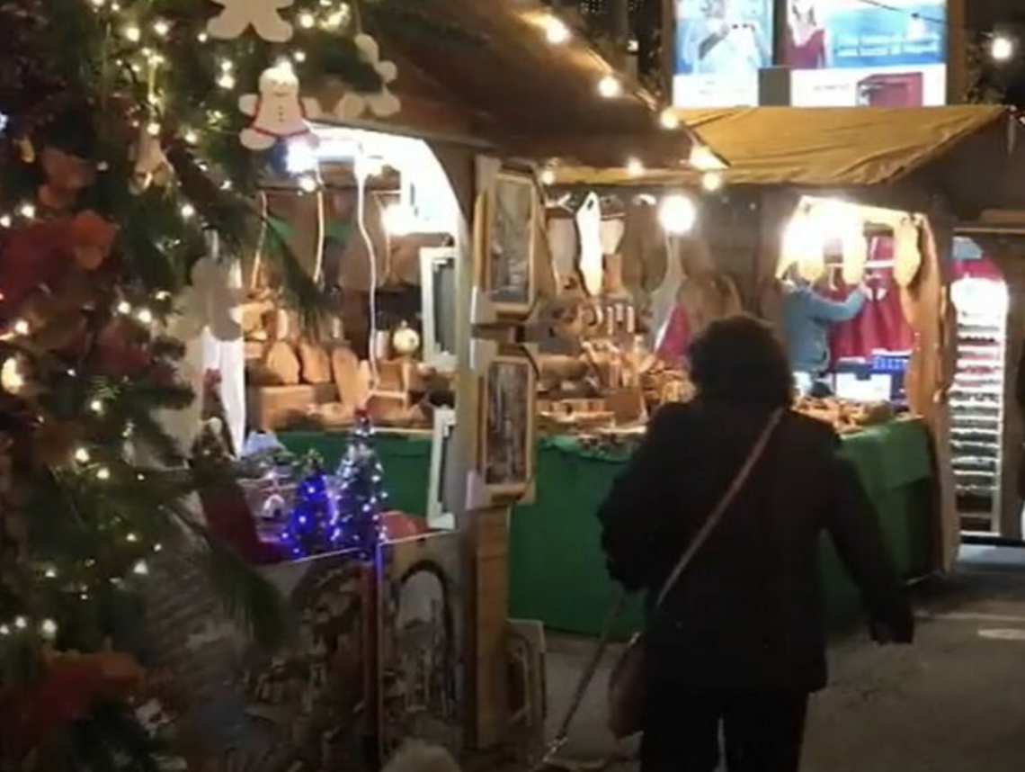 Vomero tra fiere e mercatini, traffico in tilt