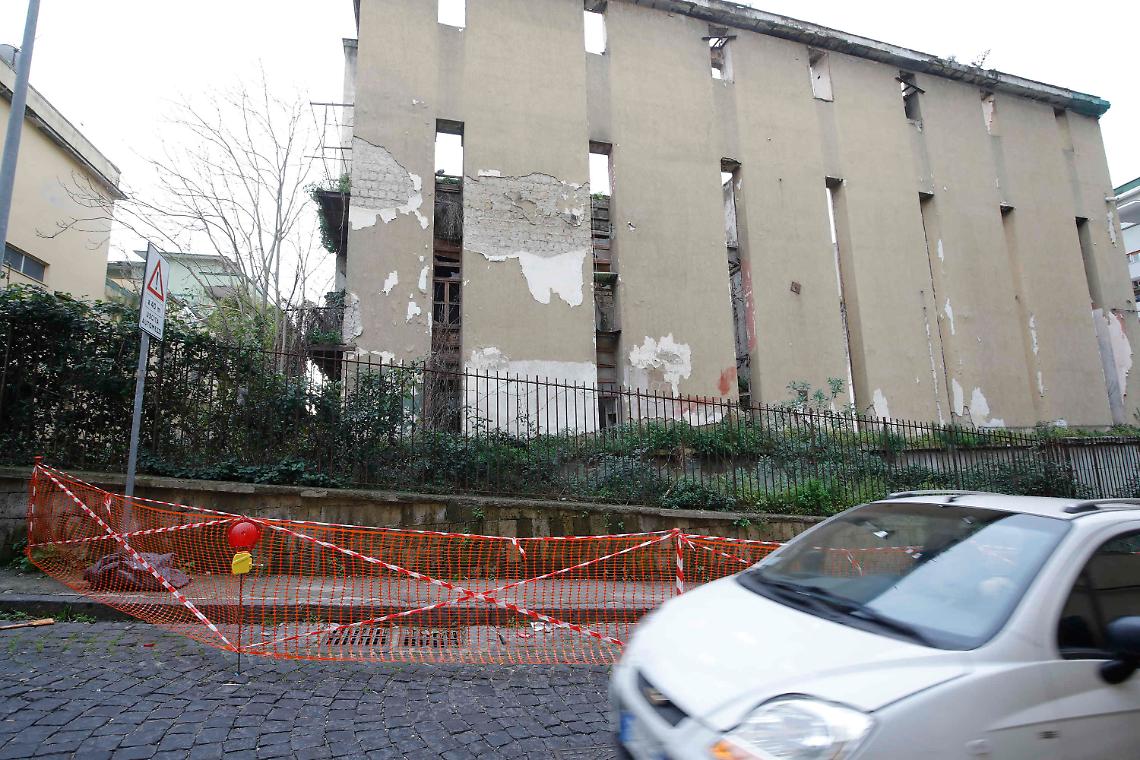 Rischio crollo, Sferisterio e non solo
