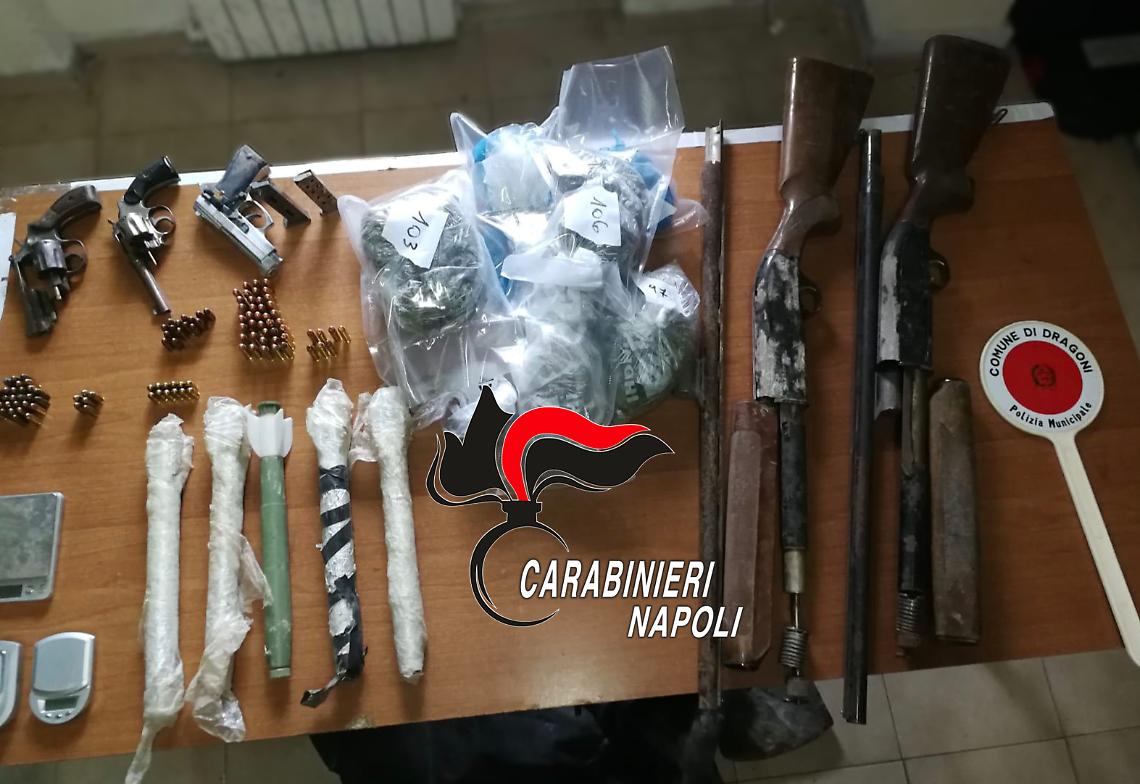 Razzi jugoslavi da guerra nell'arsenale della camorra