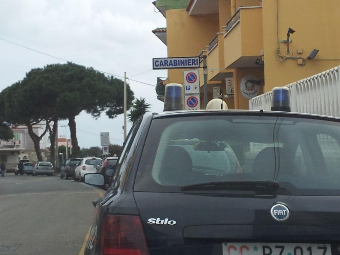 Assalto di notte, famiglia in ostaggio: banditi in fuga con i gioielli