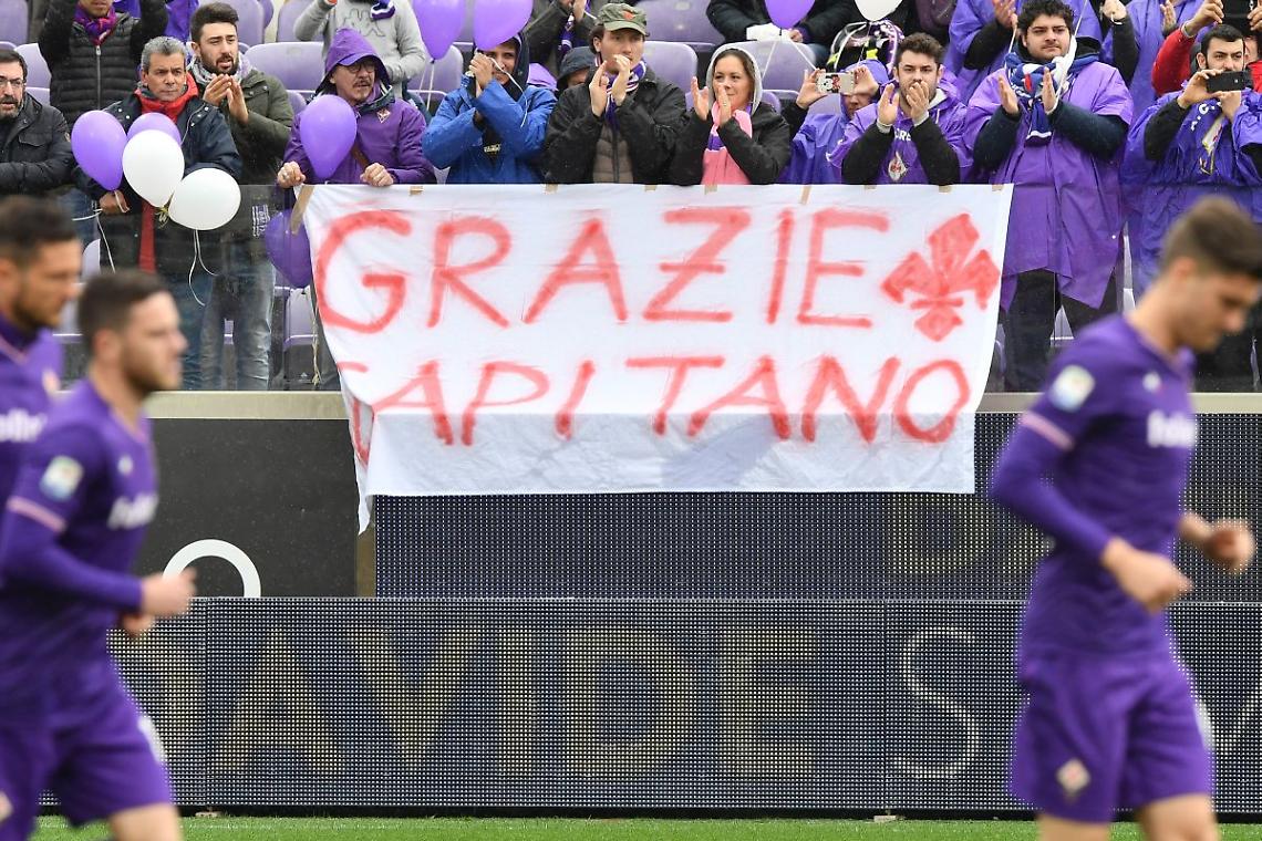 la Fiorentina batte il Benevento nel ricordo di Astori. Vine il Milan