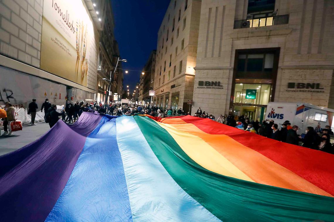 Ucraina, Fico e Conte a Napoli alla manifestazione per la pace
