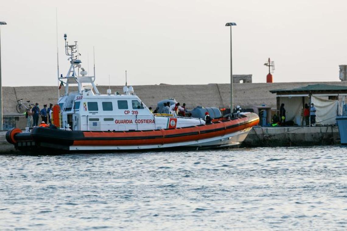 Migranti, governo dichiara stato di emergenza per 6 mesi