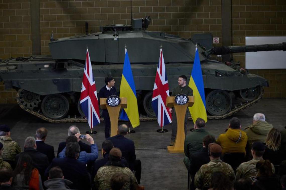 Ucraina, Gb invia missili a lungo raggio a Kiev. La replica di Mosca