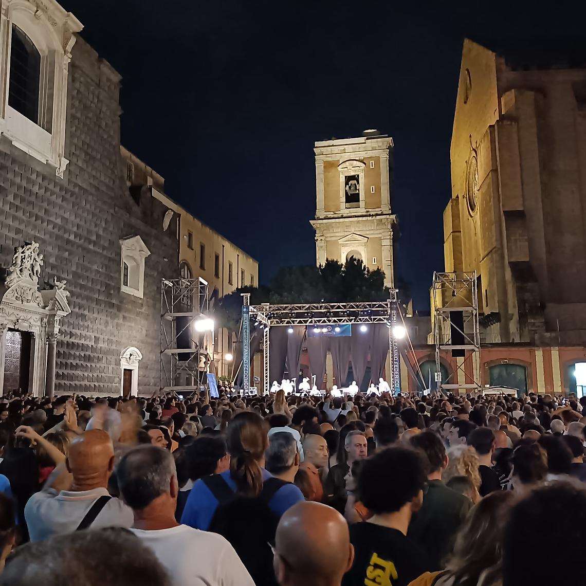 Università, in 6.000 al concerto di Bregovic per i 799 anni della Federico II