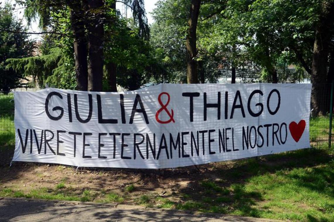 L’ultimo saluto a Giulia e Thiago in forma privata