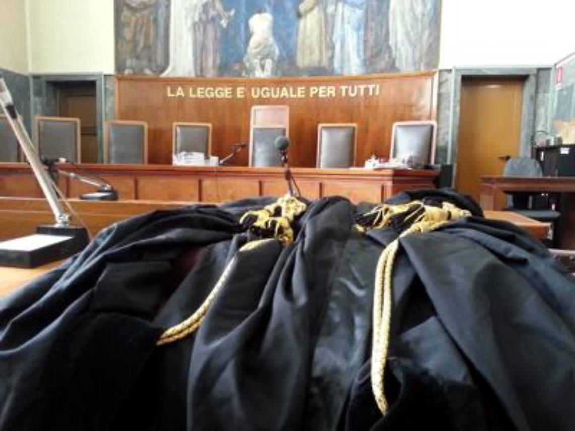 Torre Annunziata, valori bollati clonati: <br>6 arresti