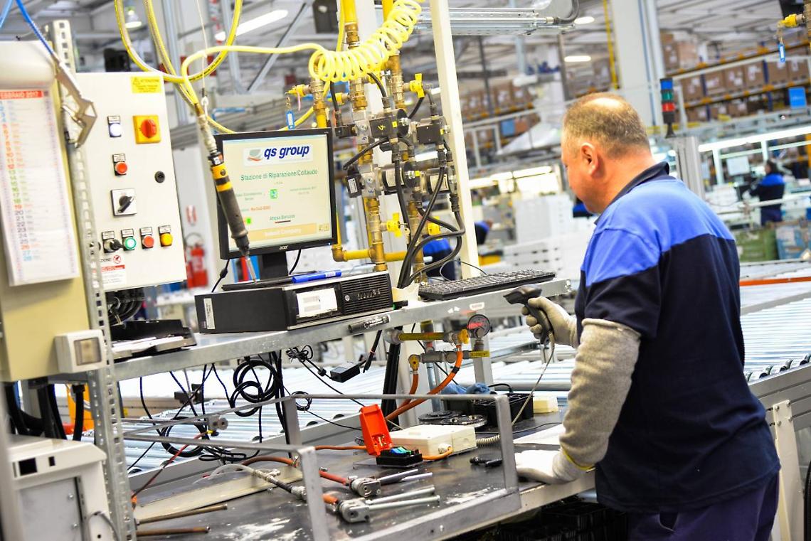 Il Covid fa crollare il fatturato delle aziende in Campania: a Napoli -20,4%