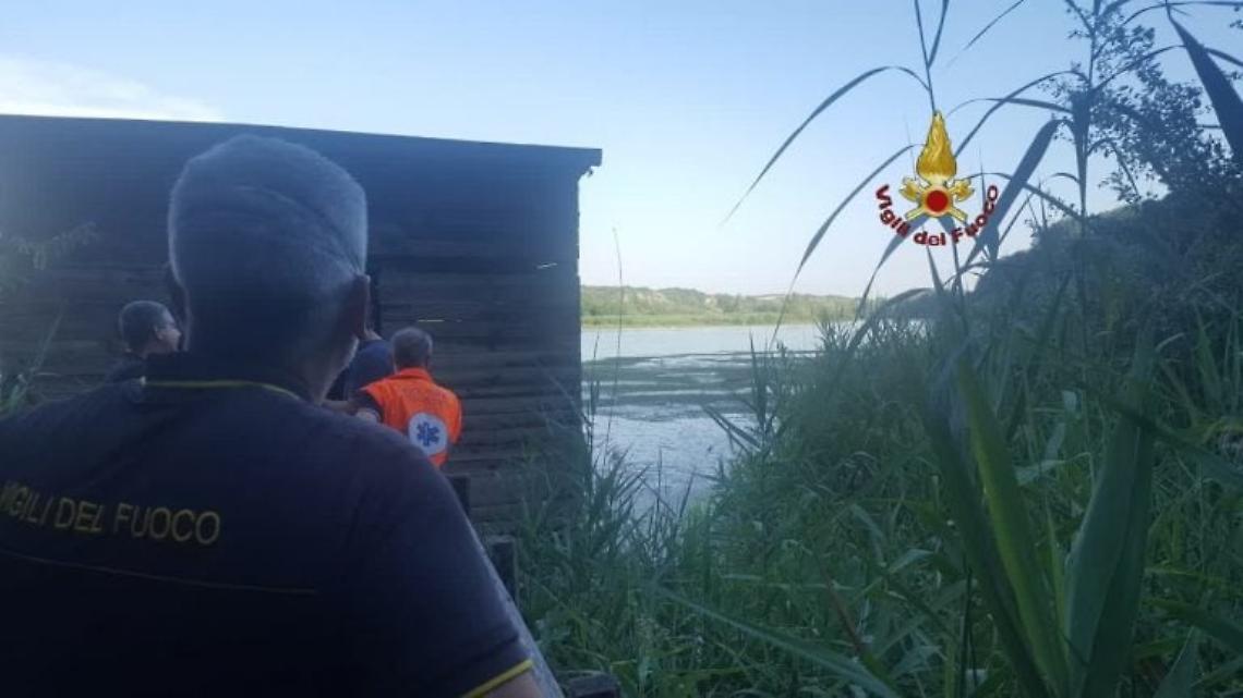 Elicottero caduto nel Tevere, individuata la carcassa del velivolo