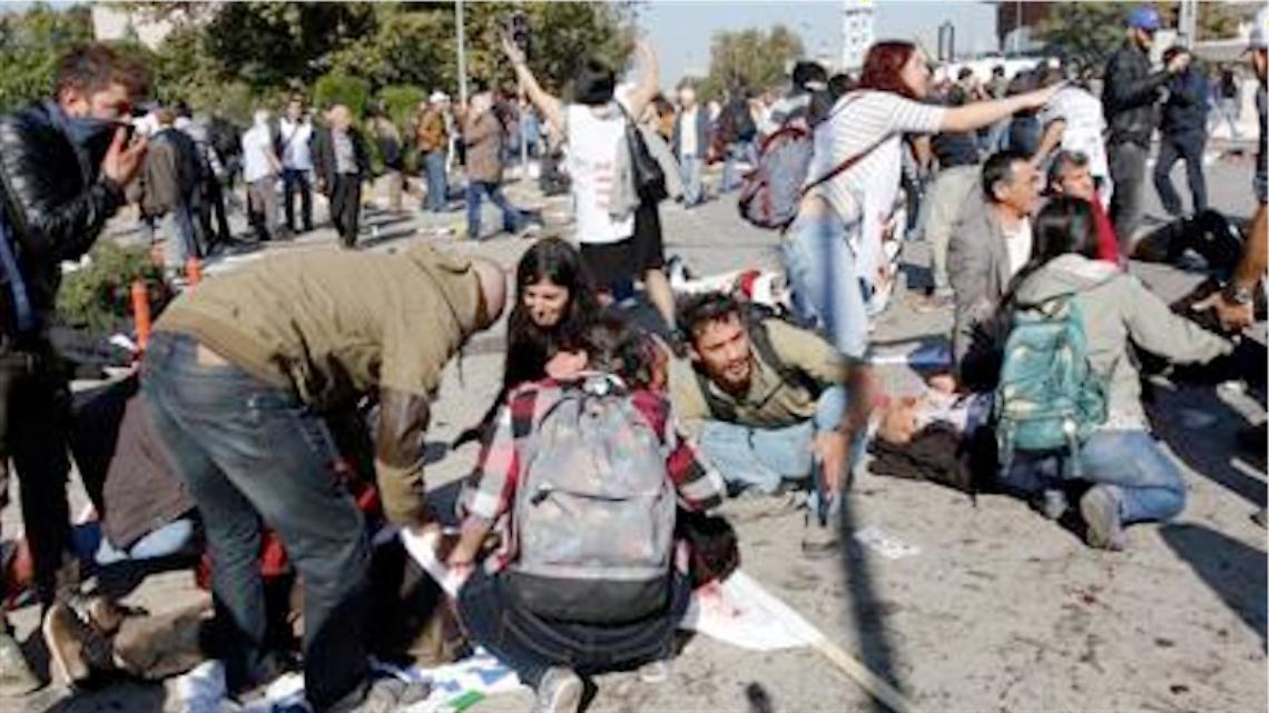 Strage ad Ankara, oltre 120 morti: identificato un attentatore