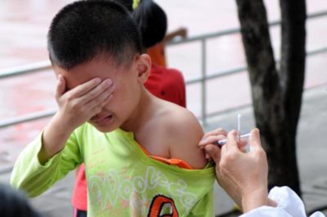 Calano i bimbi vaccinati, è allarme
