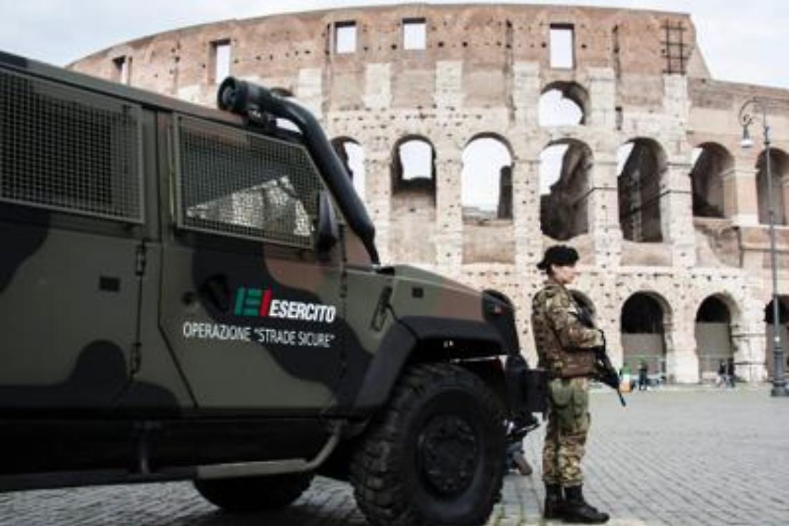 Traffico di droni su Roma: paura Isis