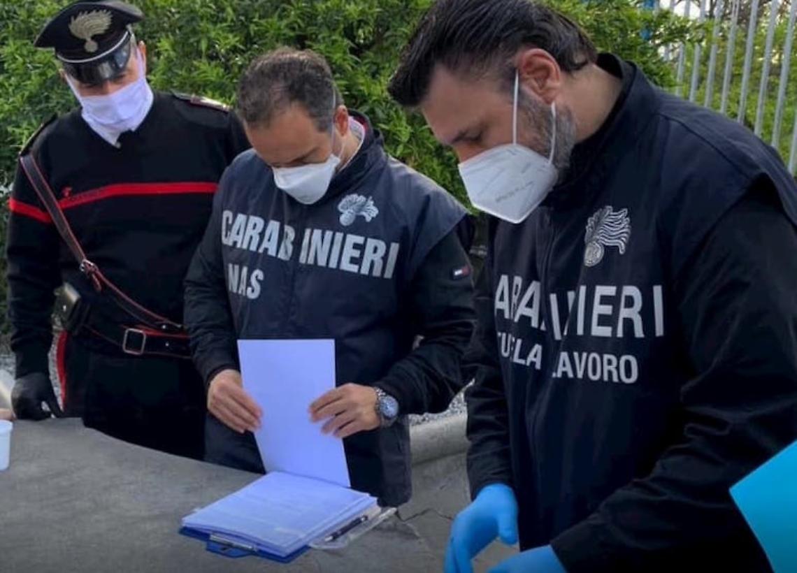 Casoria, 11 lavoratori al nero e 2 con Reddito in un negozio all'ingrosso