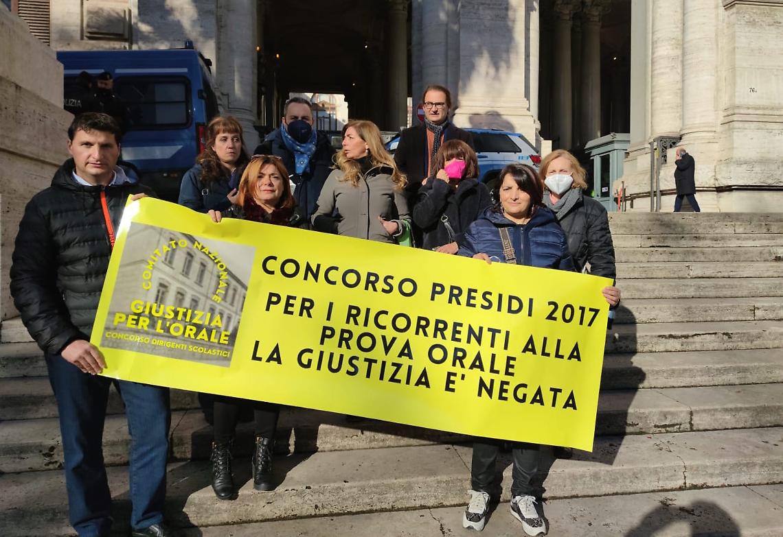 Dirigenti scolastici, l'ira dei 200 beffati