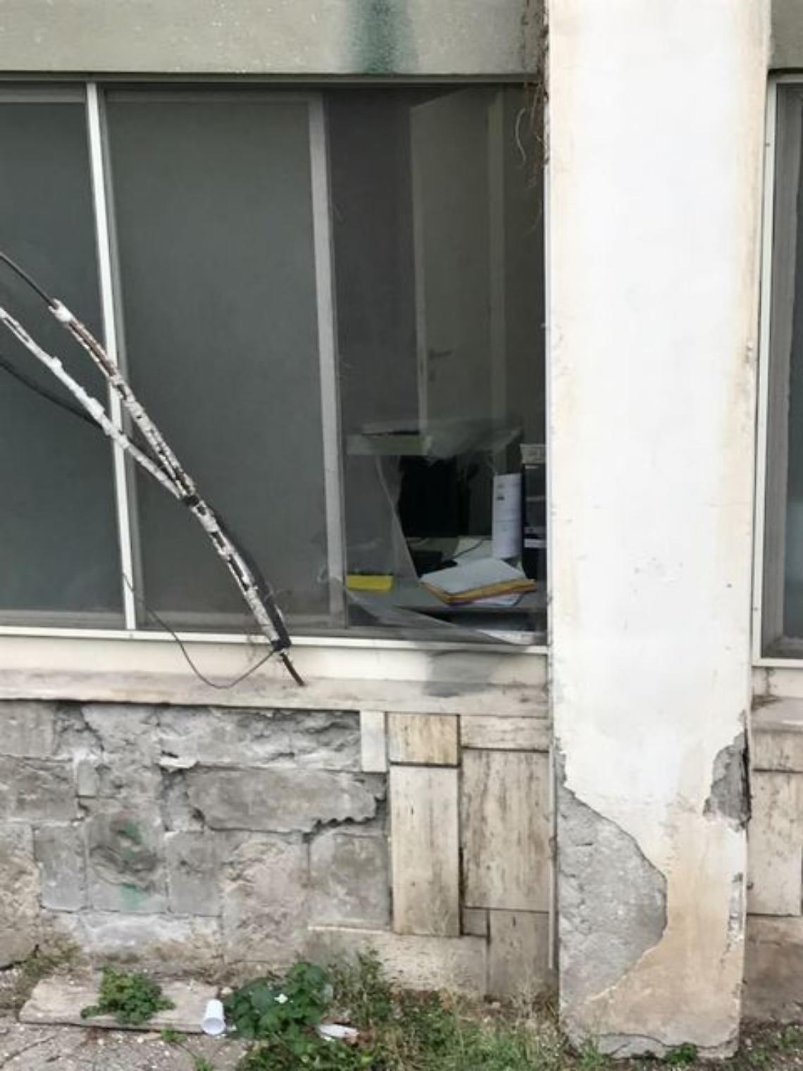 Incursione notturna all'ospedale di Nola, rovistata la stanza del direttore sospeso