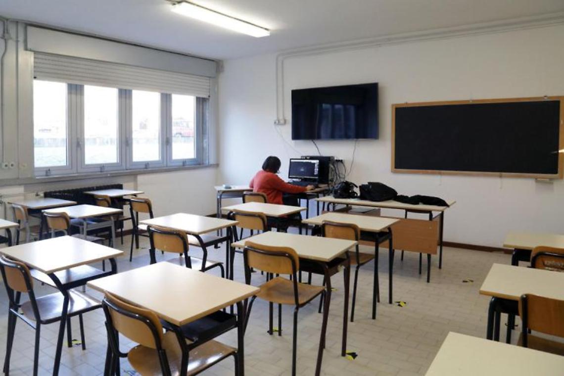 Sindaci comuni campani chiudono tutte le scuole di ordine e grado: ecco dove