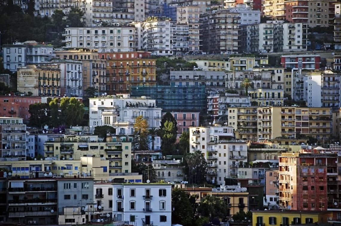 Case in affitto, a Napoli crollo del 40%