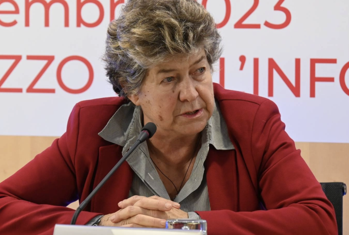 Assessore posta auguri con foto Mussolini, Camusso: se ne vada