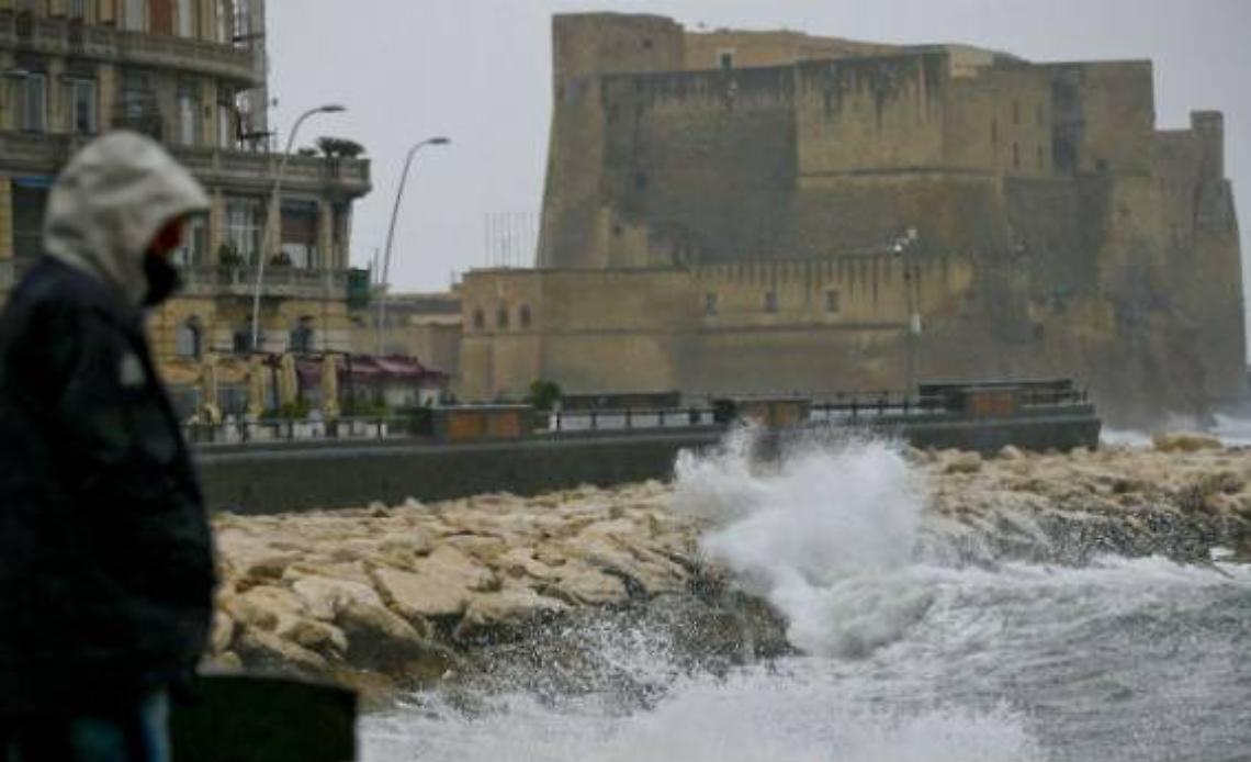 Allarme meteo, vento forte e temperature in picchiata