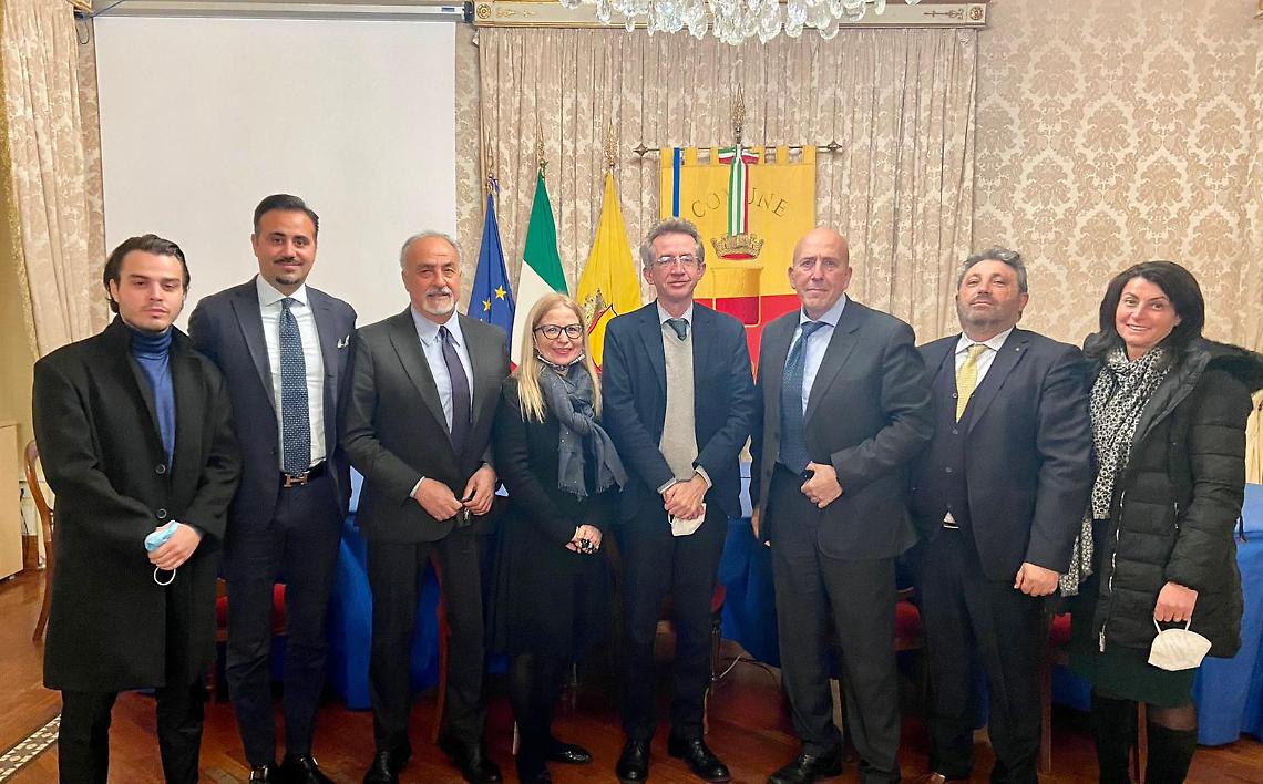 Rastrelli: rilanciamo da Napoli una nuova stagione della destra