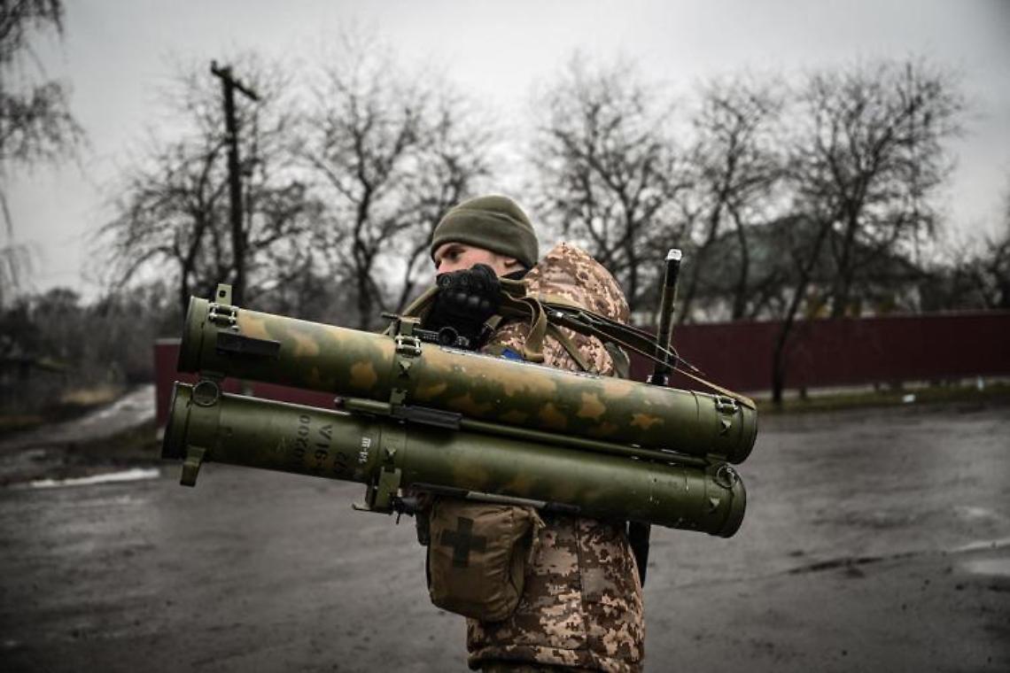 Ucraina, Zelensky: «Avanzata Russia si è fermata». Ma Mosca ha il triplo di munizioni
