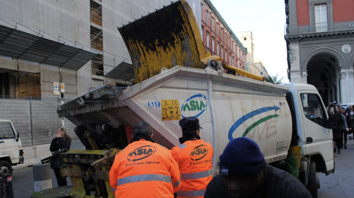 Giro d'Italia, interventi di Asia a Napoli