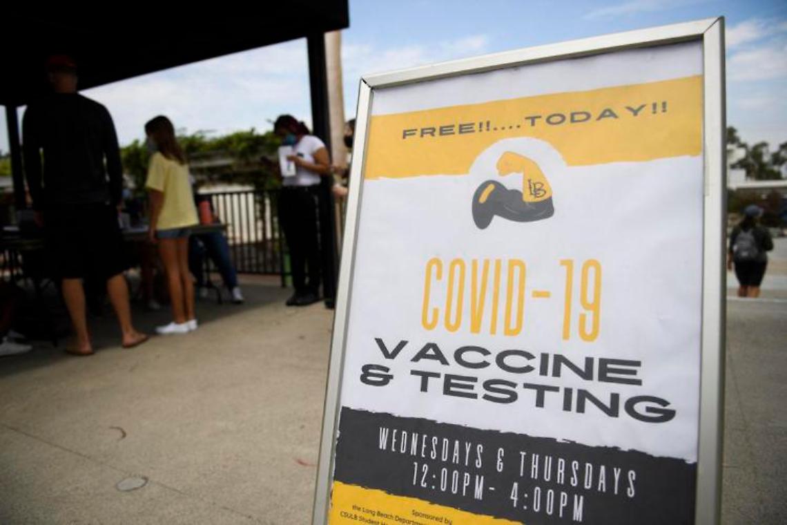 Vaccino, Usa verso autorizzazione terza dose per immunodepressi