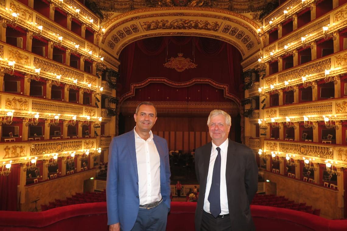 Lissner a Napoli, visita al Teatro San Carlo con de Magistris