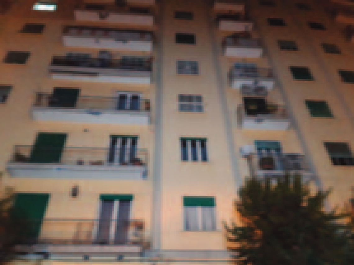 Palazzo a rischio crollo, 36 famiglie evacuate