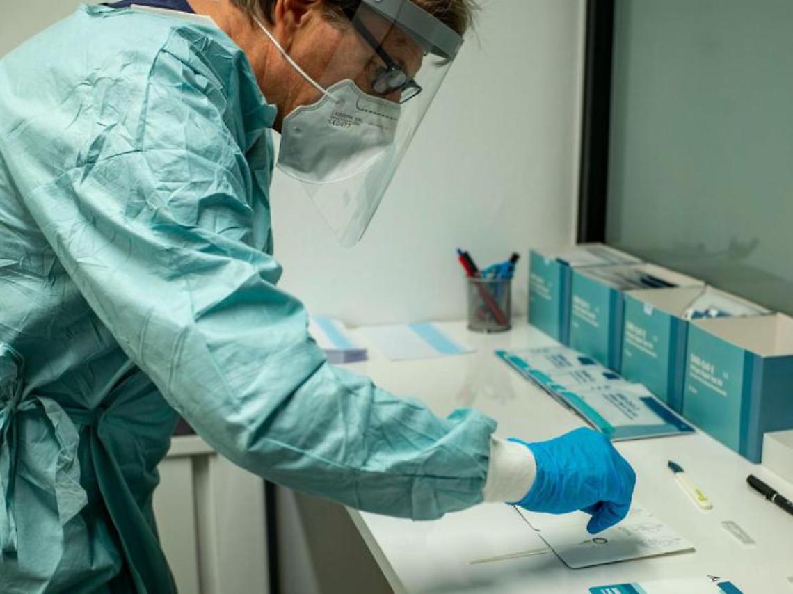Covid in Italia, contagi in aumento in tutte le regioni