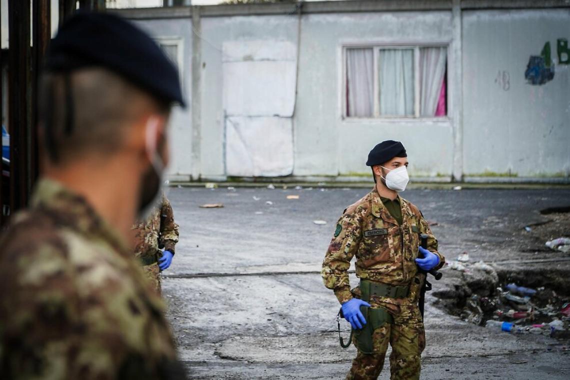 Campo rom zona rossa, giallo sulla morte di una 32enne