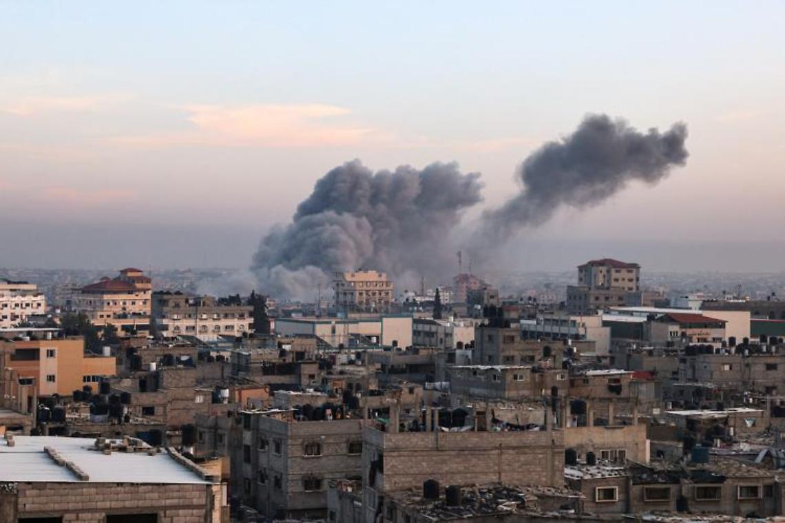 Gaza, «diversi morti in attacchi Israele». Voci su tentativi ripresa colloqui per tregua