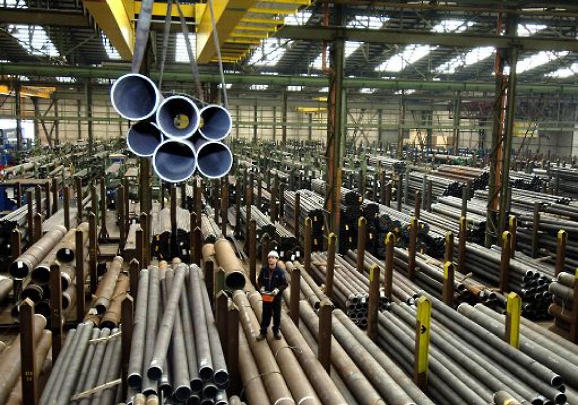 Produzione industriale in calo a novembre, -3,7% in un anno
