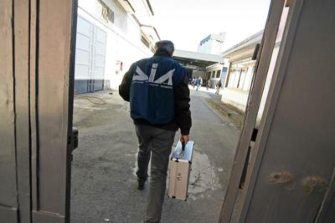 Arrestato il re dell'eolico, accusato di finanziare Messina Denaro