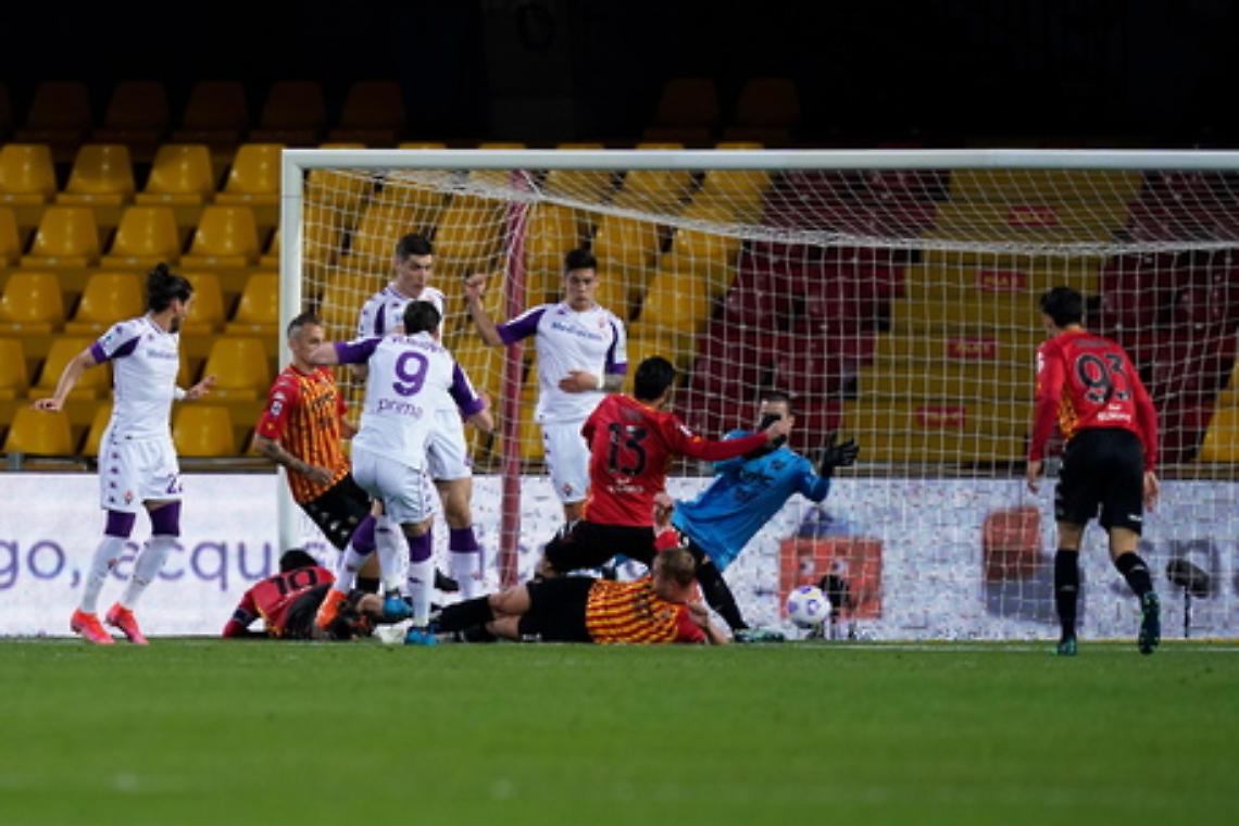 Brutto scivolone per il Benevento, la Fiorentina cala il poker ed espugna il Vigorito 
