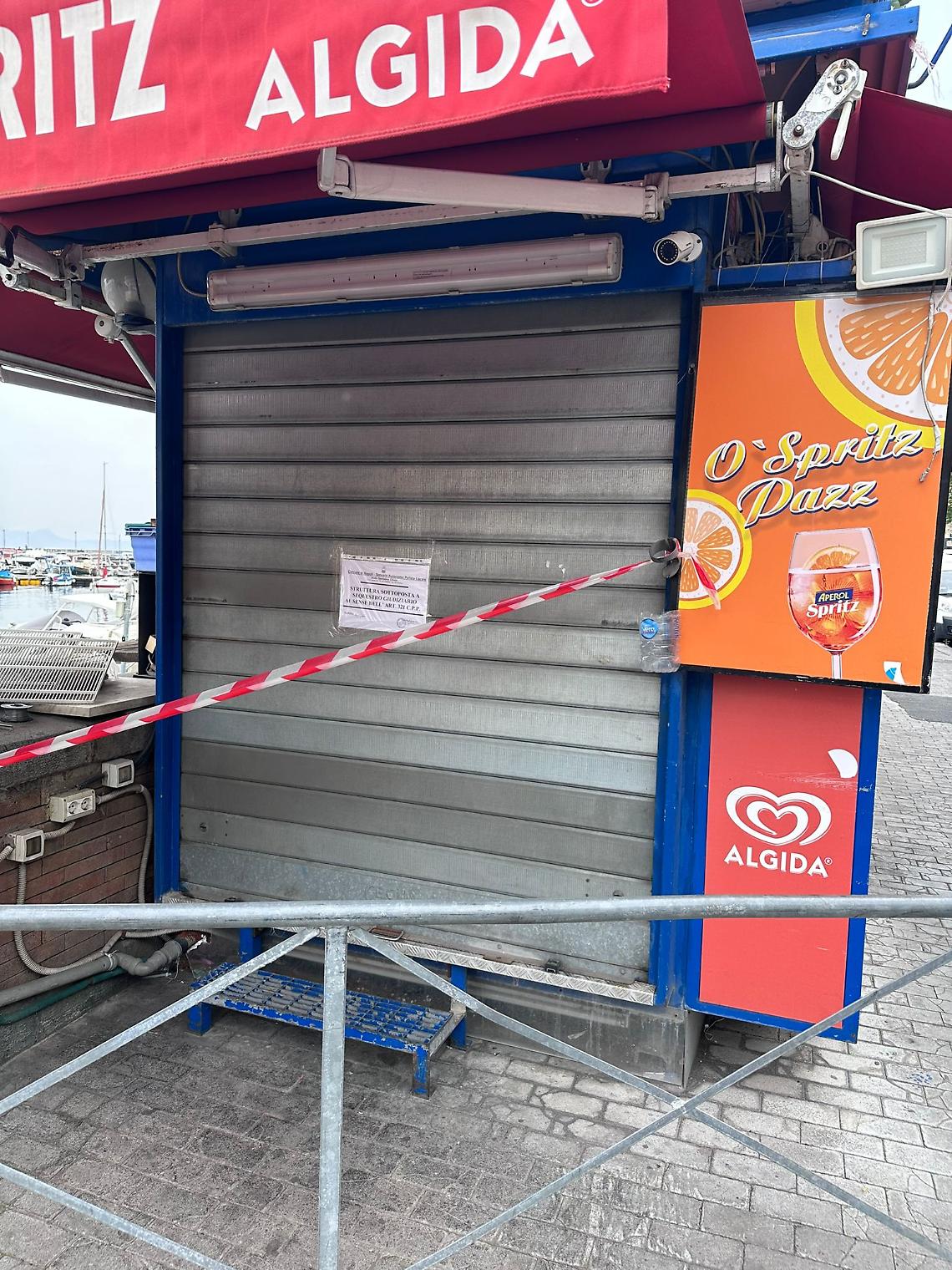 Chalet sversava scarichi in mare: sequestro e denuncia 