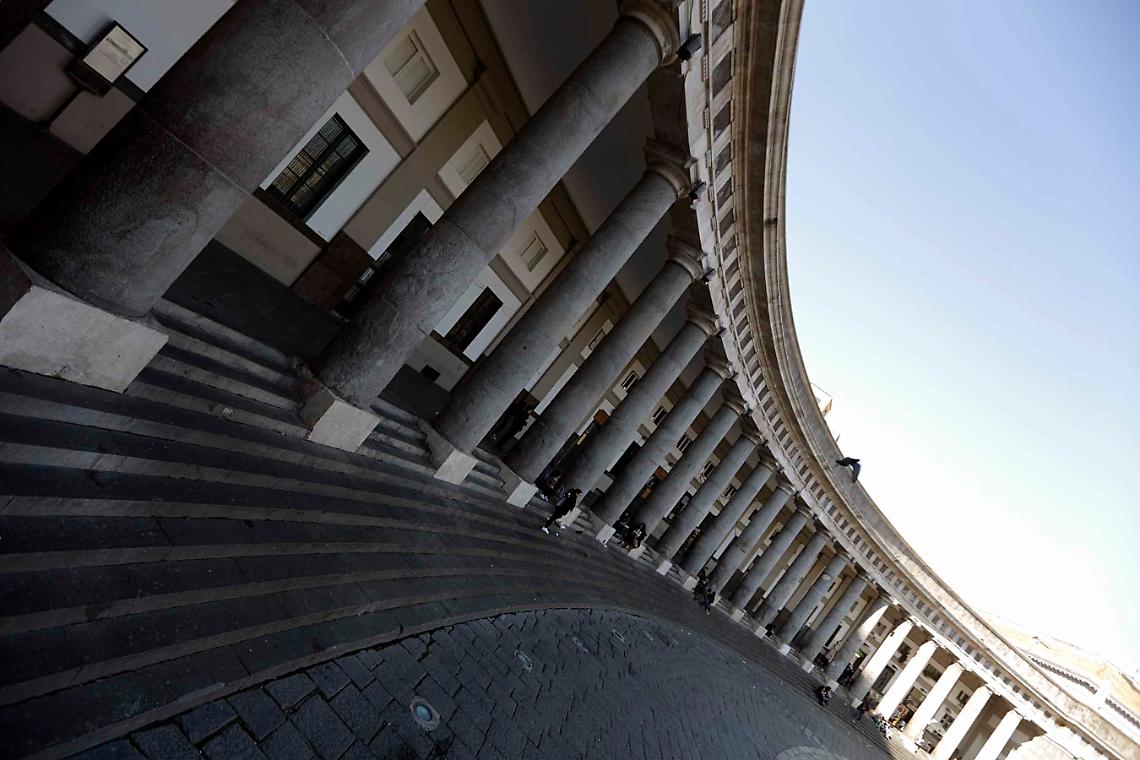 Colonnato di piazza Plebiscito, assegnati i locali