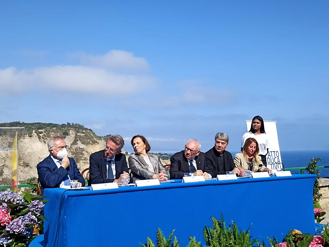 Firmato il patto educativo per Napoli tra Governo, Arcidiocesi e istituzioni