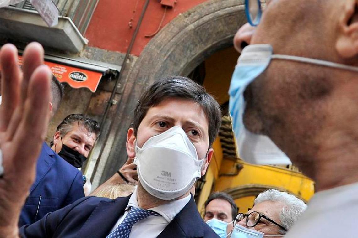 Variante Delta, Speranza: «In Italia e Ue ripresa contagi significativa»