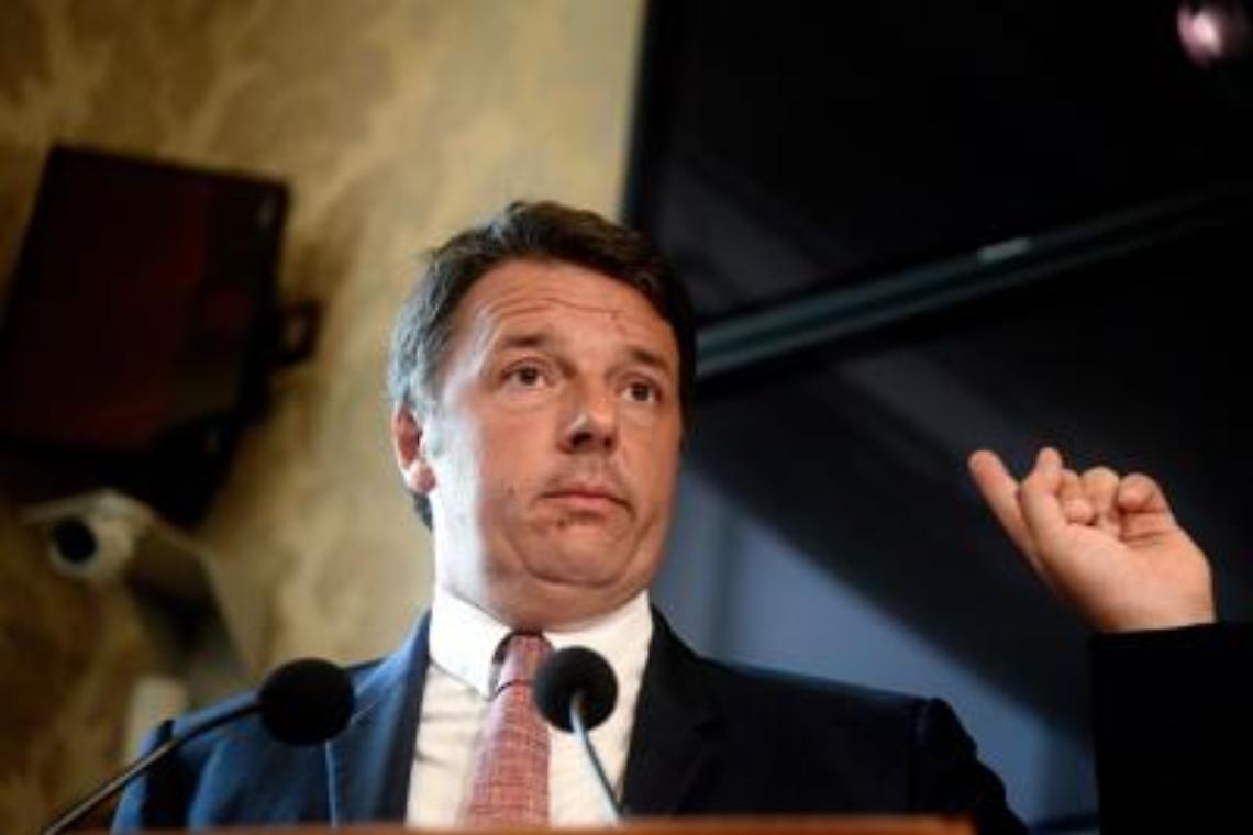 Renzi: "Maggioranza c'è e non con Salvini"