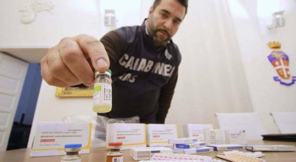 Ospedali San Giovanni e Ascalesi: rubati farmaci tumorali, 18 arresti