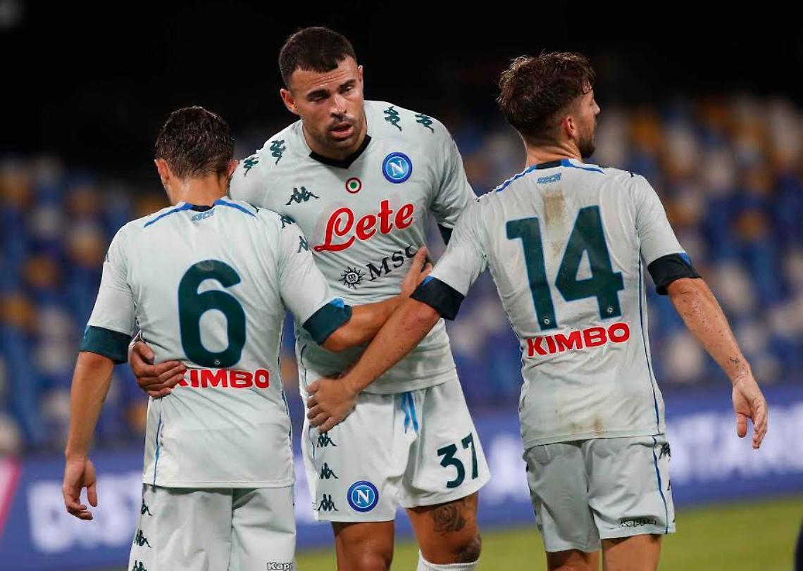 Ufficiale: tre giocatori dello Sporting positivi, annullata l'amichevole del Napoli a Lisbona