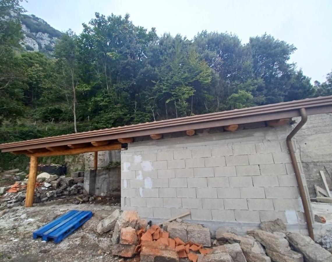 Abusi edilizi nel parco regionale dei monti Lattari, tre denunciati