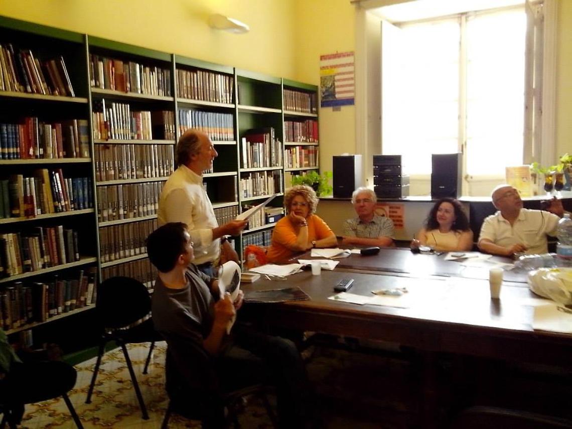 La biblioteca dei destini incrociati, un patto di lettura nella diversità