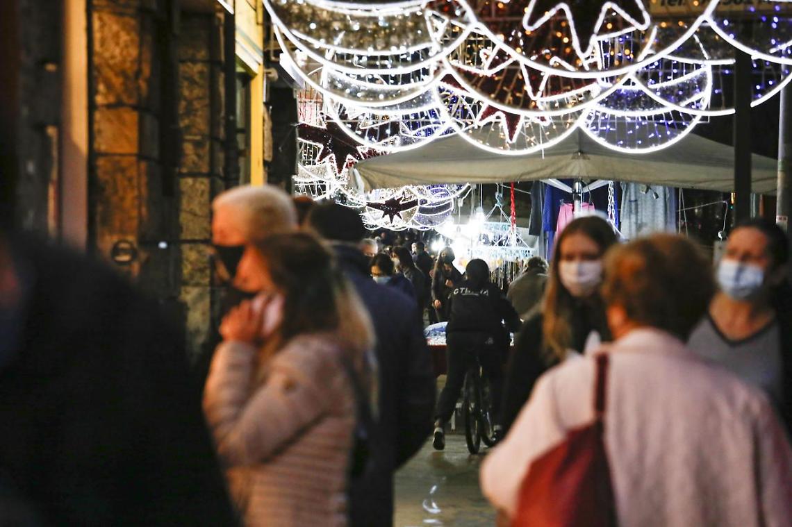 Natale, Covid e spostamenti: Pd chiede nuove misure