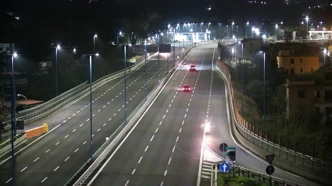 In scooter contromano in Tangenziale, identificati 7 ragazzi
