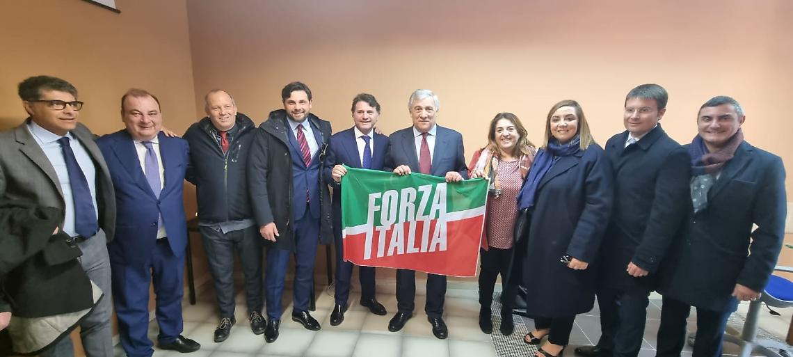Tajani: «No al terzo mandato di De Luca»
